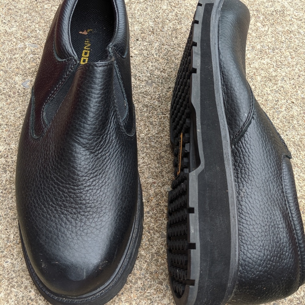 Men's Chinook Black Leather Safety Shoes Size 12M